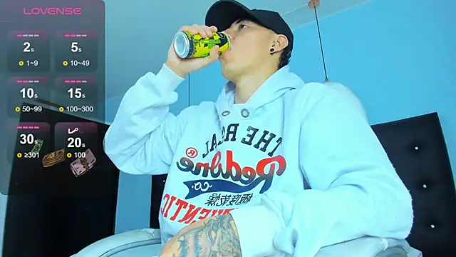 Lobo 17  online show from 12.17.25