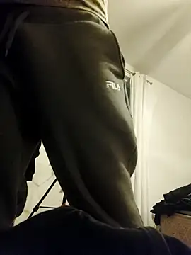 Snapshot of QcMisterv13 chatting on 11.29.25 QcMisterv13 online show from 11.29.25