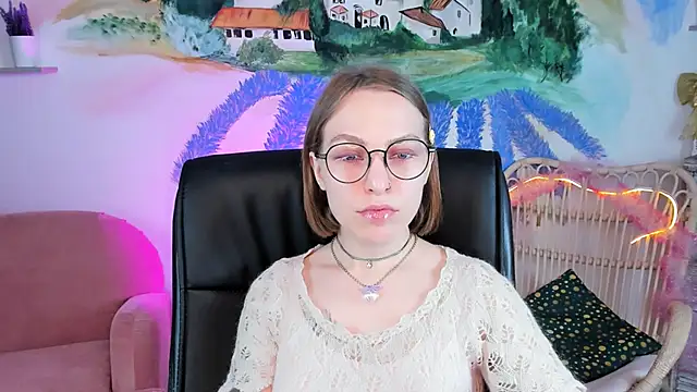 Snapshot of AphexQueen chatting on 12.24.24 AphexQueen online show from 12.24.24