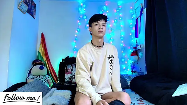 twink sebas  online show from 01.05.25