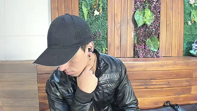 Andy Joy  online show from 04.05.26