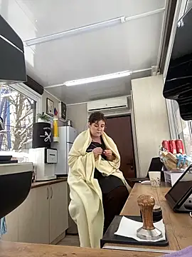 Snapshot of cinnabon_ chatting on 02.24.25 cinnabon  online show from 02.24.25