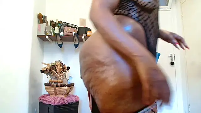 xTALLSEXYBUMx online show from 02.01.26