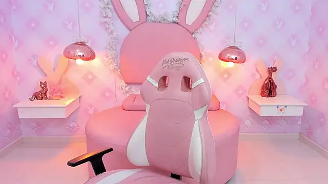 Saraa Skinny online show from 12.07.24