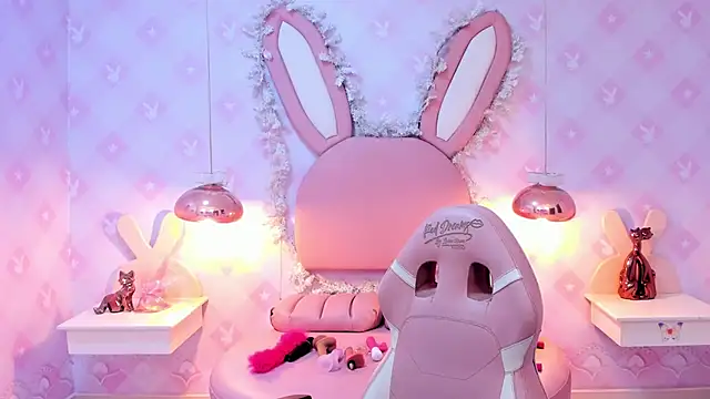 Saraa Skinny online show from 12.11.24