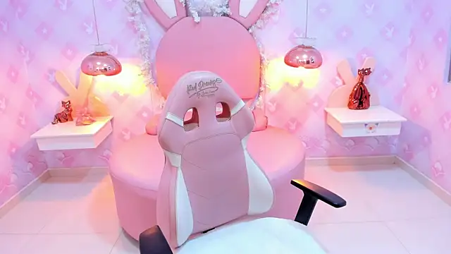 Saraa Skinny online show from 01.13.25