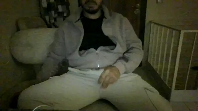 Snapshot of DateMike94 chatting on 10.15.25 DateMike94 online show from 10.15.25