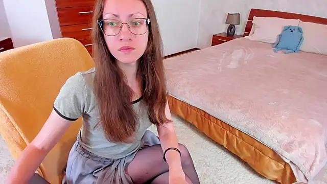 Snapshot of Pantyhose_Mila chatting on 07.19.26 Pantyhose Mila online show from 07.19.26