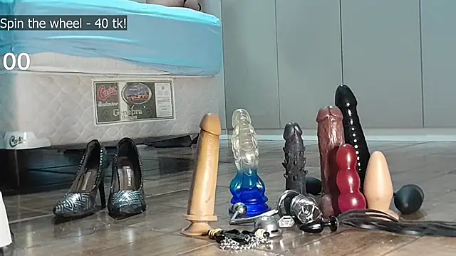 Snapshot of rafaslave chatting on 02.14.25 rafaslave online show from 02.14.25