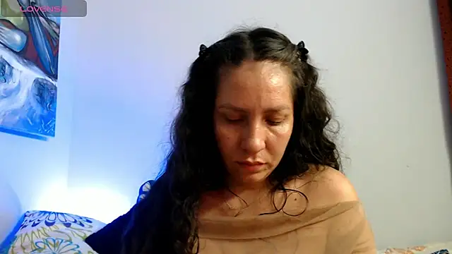 naihroby online show from 10.24.25