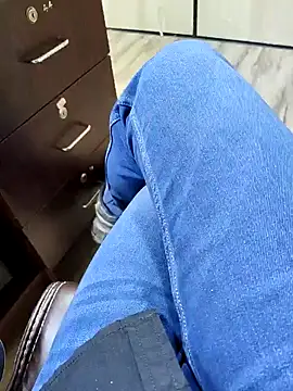 Ishan003 online show from 02.19.25