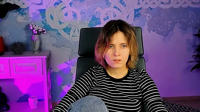 LolaAsmus online show from 01.31.25