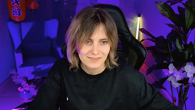 LolaAsmus online show from 02.04.25