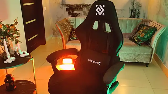 LolaAsmus online show from 03.12.25