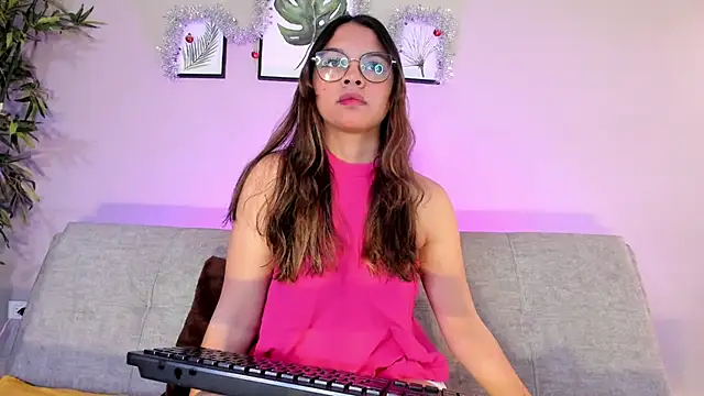 miaa lux online show from 12.20.24