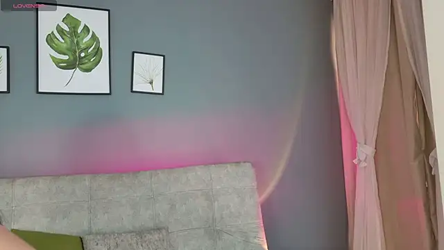 miaa lux online show from 04.18.26