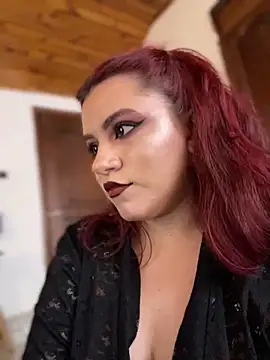 Snapshot of Niki_Monroe chatting on 12.25.24 Niki Monroe online show from 12.25.24