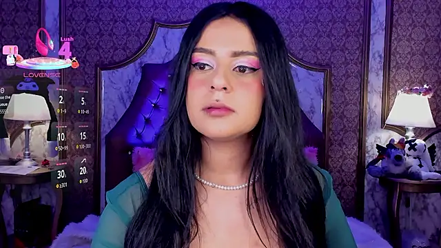 SoffiQueen online show from 03.14.26