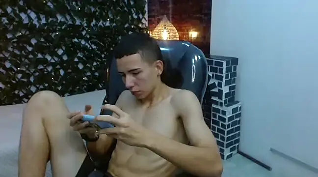 Snapshot of JackSwan18 chatting on 12.02.24 JackSwan18 online show from 12.02.24