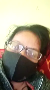 Snapshot of heenage chatting on 12.01.24 heenage online show from 12.01.24