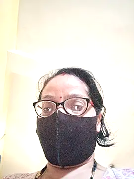 heenage online show from 04.05.26