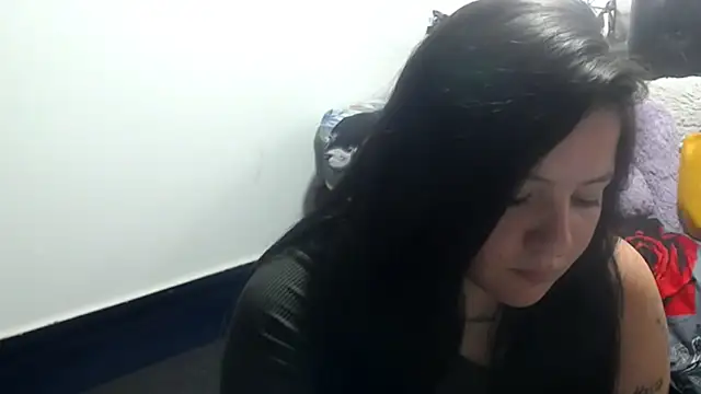 Snapshot of shopyymessyy chatting on 01.29.25 shopyymessyy online show from 01.29.25