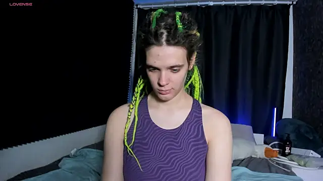 KIKI Krash online show from 11.27.25