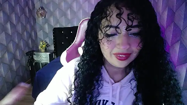 Sofiacowperx online show from 02.23.25