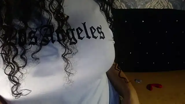 Sofiacowperx online show from 11.27.25