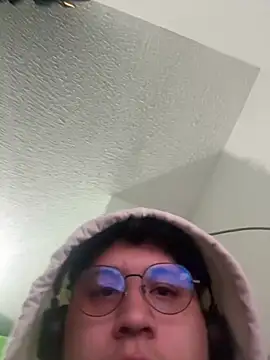 Snapshot of 2457m chatting on 03.12.26 2457m online show from 03.12.26