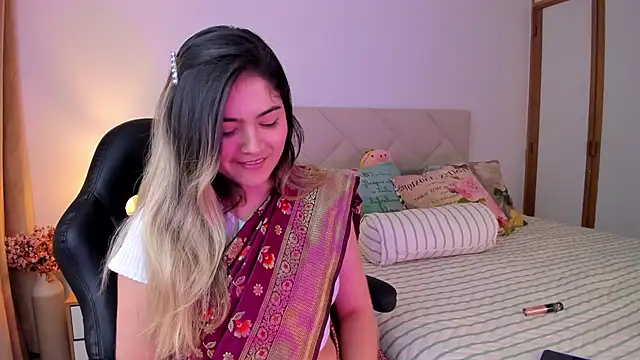 Lau Bee online show from 12.06.24