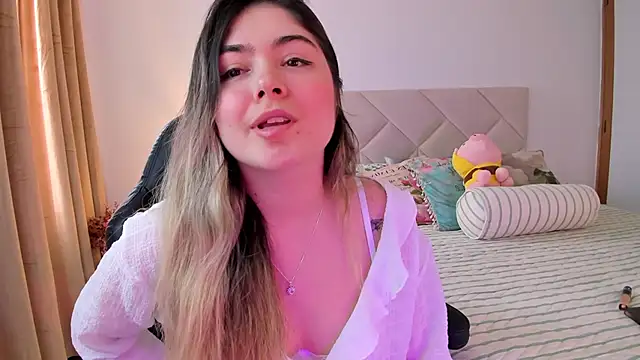 Lau Bee online show from 12.13.24