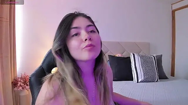 Lau Bee online show from 01.22.25