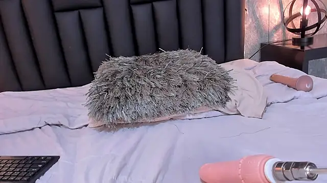 laura smith33 online show from 02.06.25