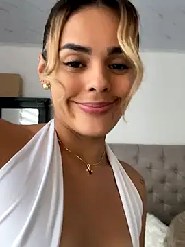 ZoeJohnsoon online show from 11.01.25