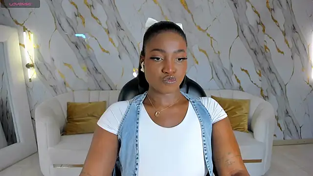 SavannahStorm online show from 03.15.26