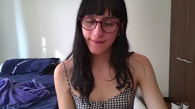 Snapshot of Alice_love29 chatting on 01.12.25 Alice love29 online show from 01.12.25