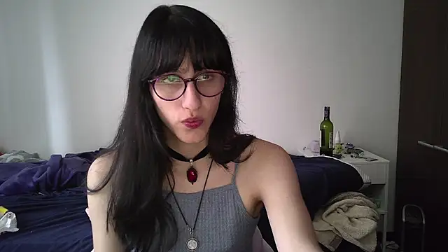 Snapshot of Alice_love29 chatting on 02.13.25 Alice love29 online show from 02.13.25