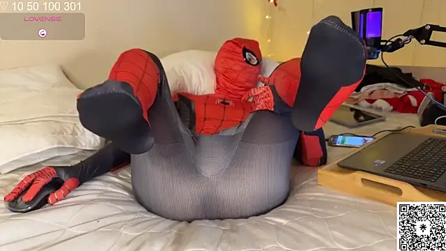 curlyboyy  online show from 02.27.25