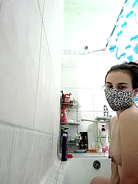 MikaKors online show from 12.05.24