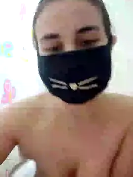 MikaKors online show from 02.10.25