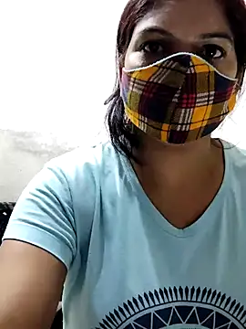 Snapshot of illay_love chatting on 10.10.25 illay love online show from 10.10.25