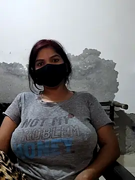 Snapshot of illay_love chatting on 10.22.25 illay love online show from 10.22.25