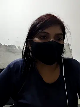 Snapshot of illay_love chatting on 10.22.25 illay love online show from 10.22.25