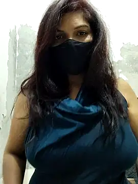 Snapshot of illay_love chatting on 11.19.25 illay love online show from 11.19.25