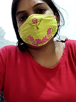 Snapshot of illay_love chatting on 11.20.25 illay love online show from 11.20.25