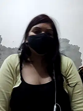 Snapshot of illay_love chatting on 11.26.25 illay love online show from 11.26.25