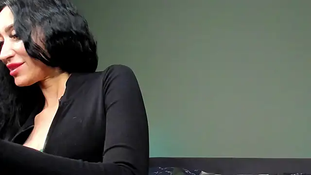 Snapshot of Margaret_Clark_ chatting on 02.16.25 Margaret Clark online show from 02.16.25