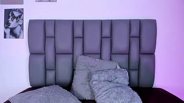 Sophia Lemos online show from 03.18.25