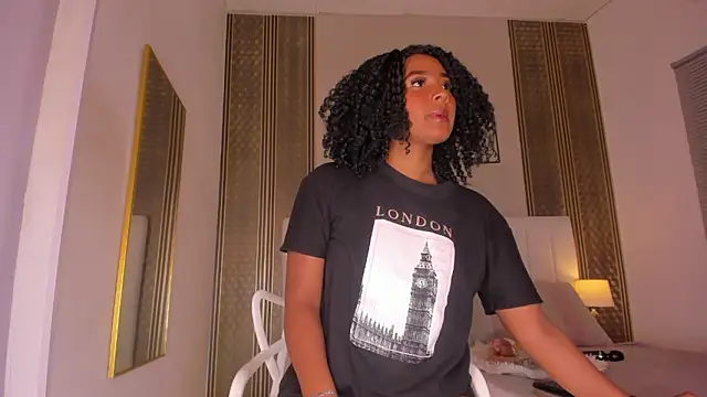 zoe sky  online show from 02.21.26